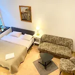 Centro Near Gedimas Avenue Διαμέρισμα *